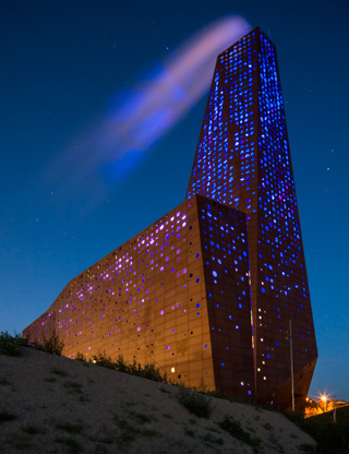 Illustration for article titled This Waste Incineration Power Plant Glows Like It's On Fire